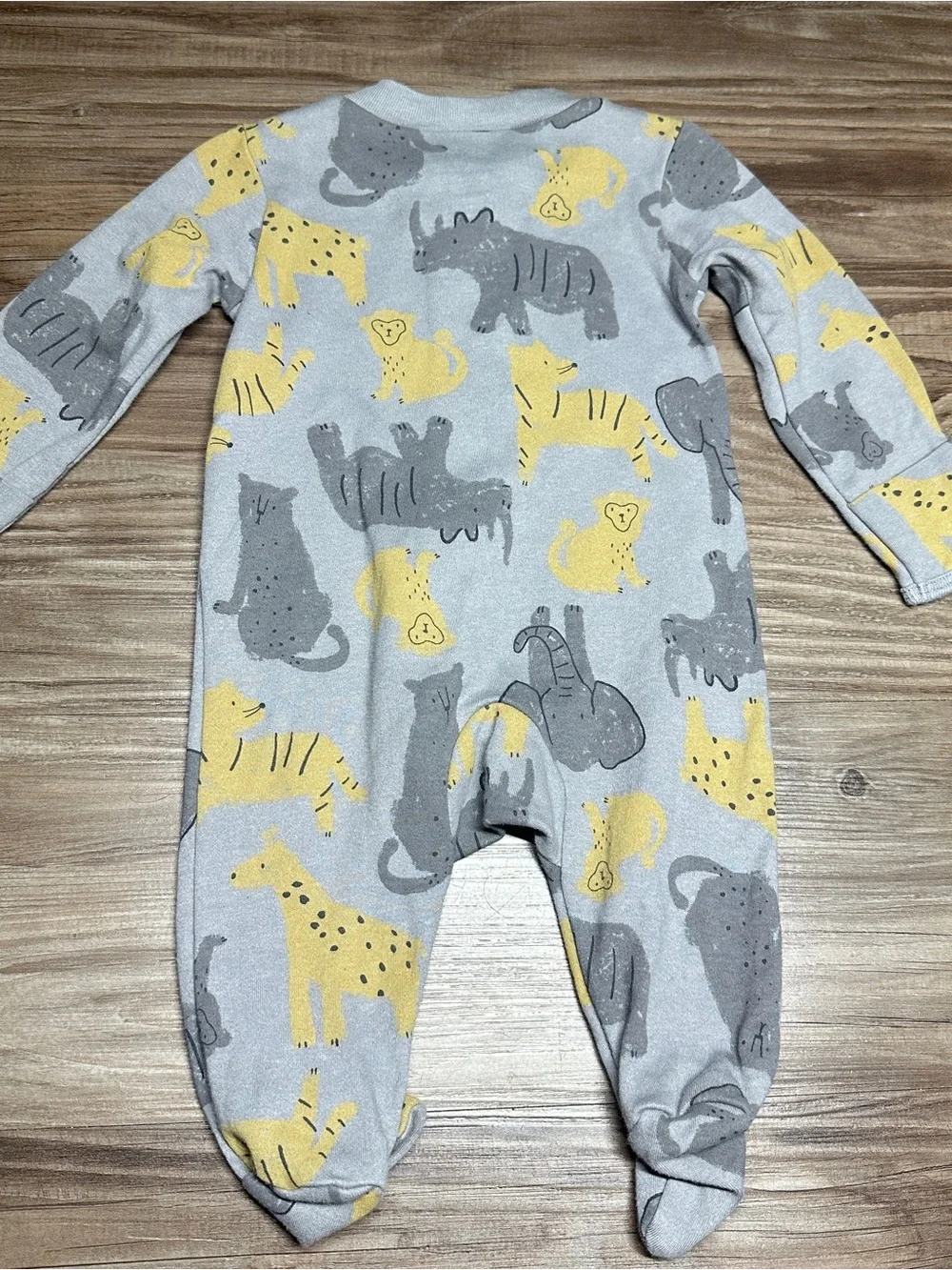 Carters gray footed